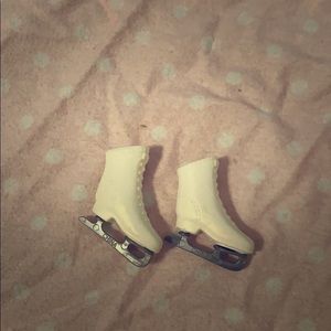 Barbie ice skates